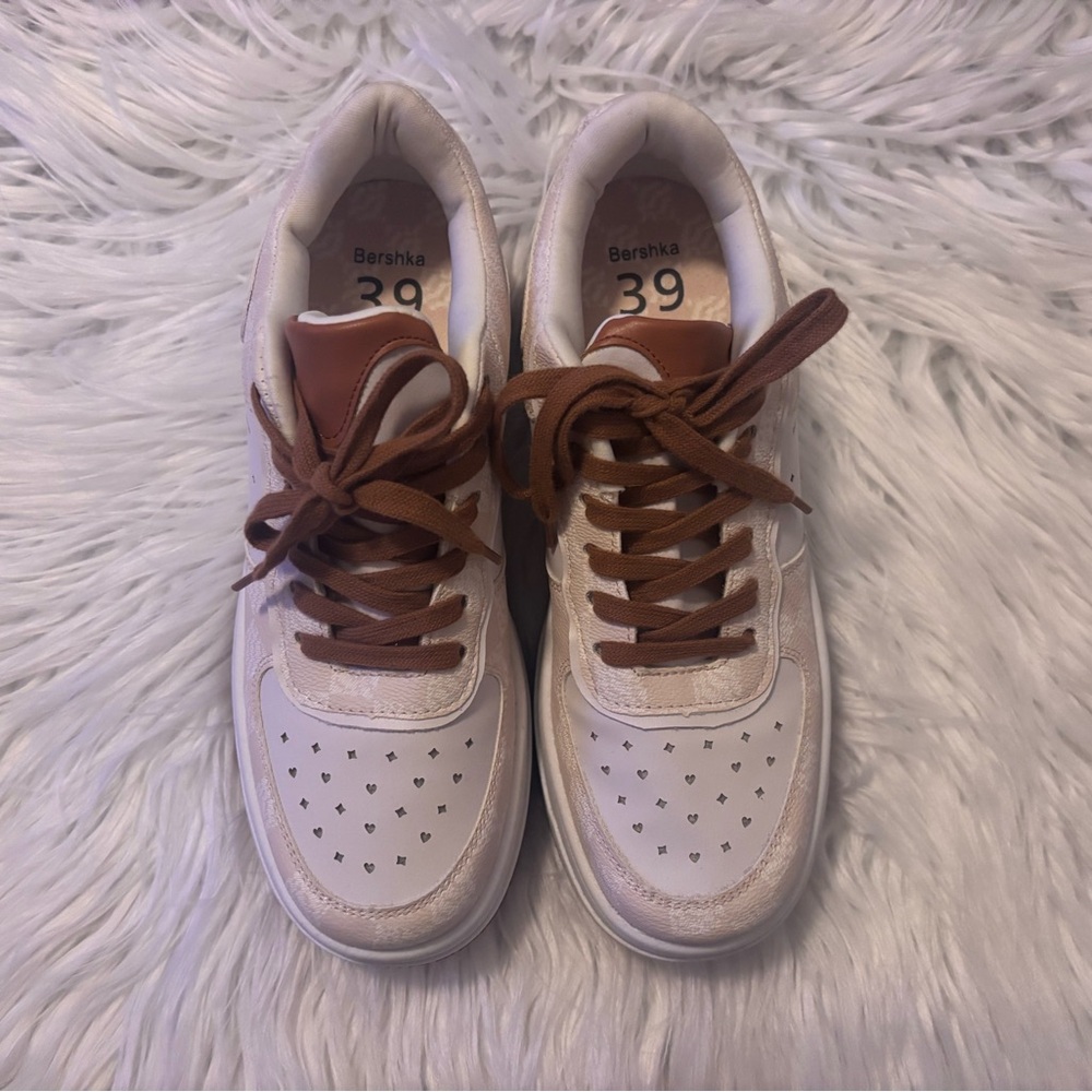 White and Brown Low-Top Sneakers with Perforated Toe Box